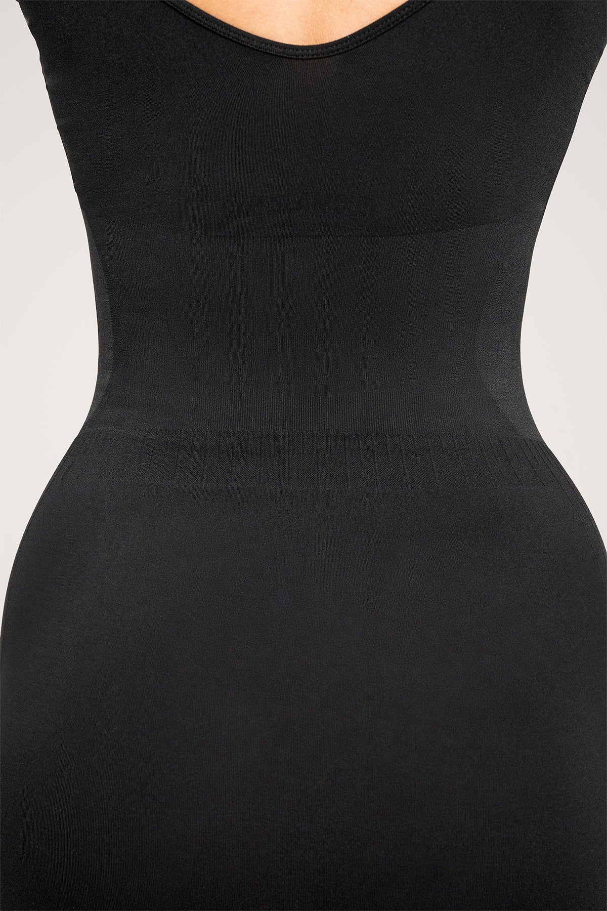 Rochie modelatoare black