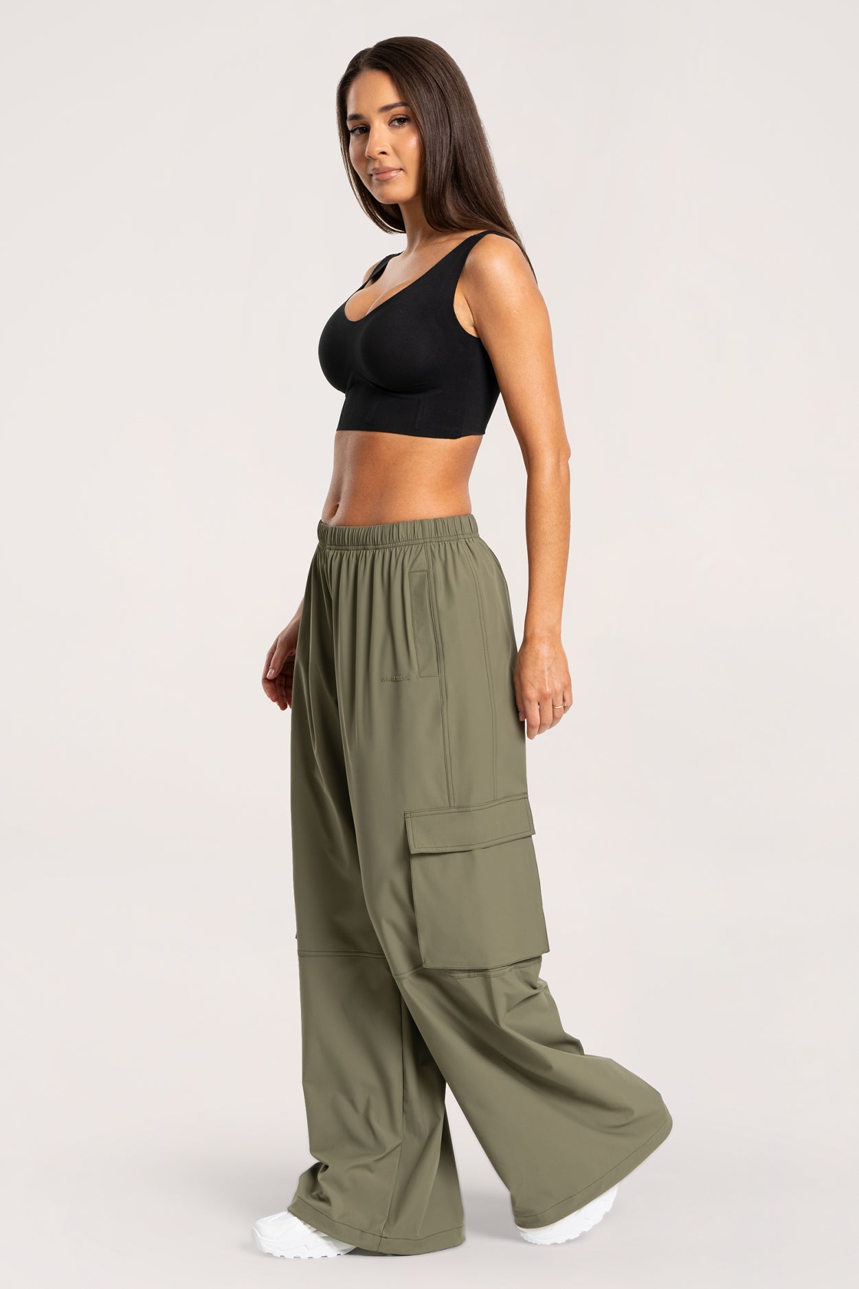 Pantaloni cargo UN1FORM khaki