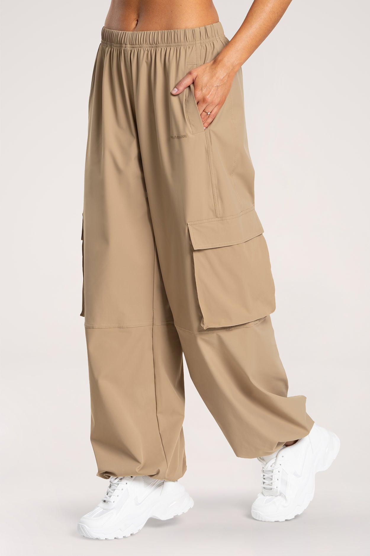 Pantaloni cargo UN1FORM sahara