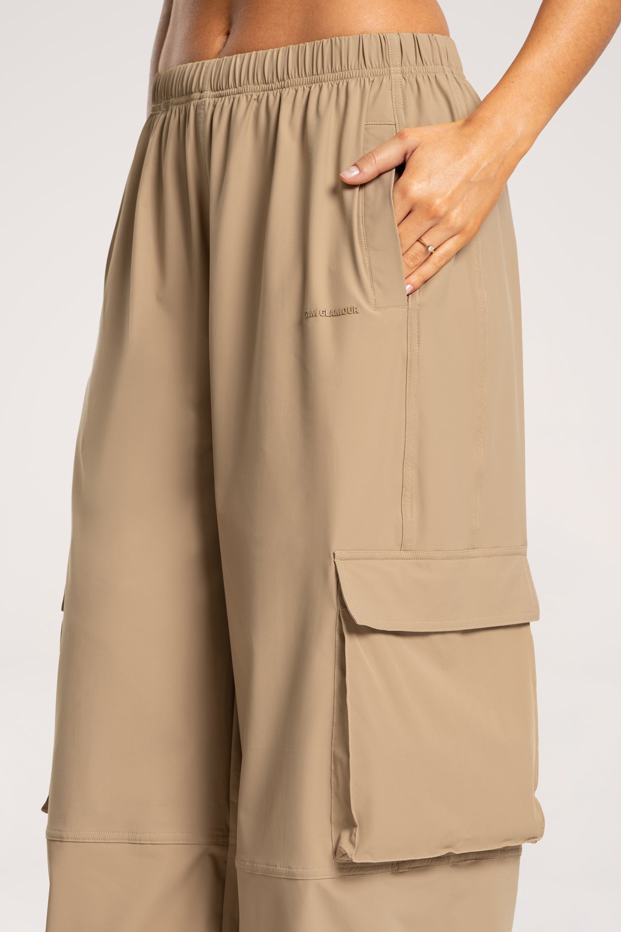 Pantaloni cargo UN1FORM sahara