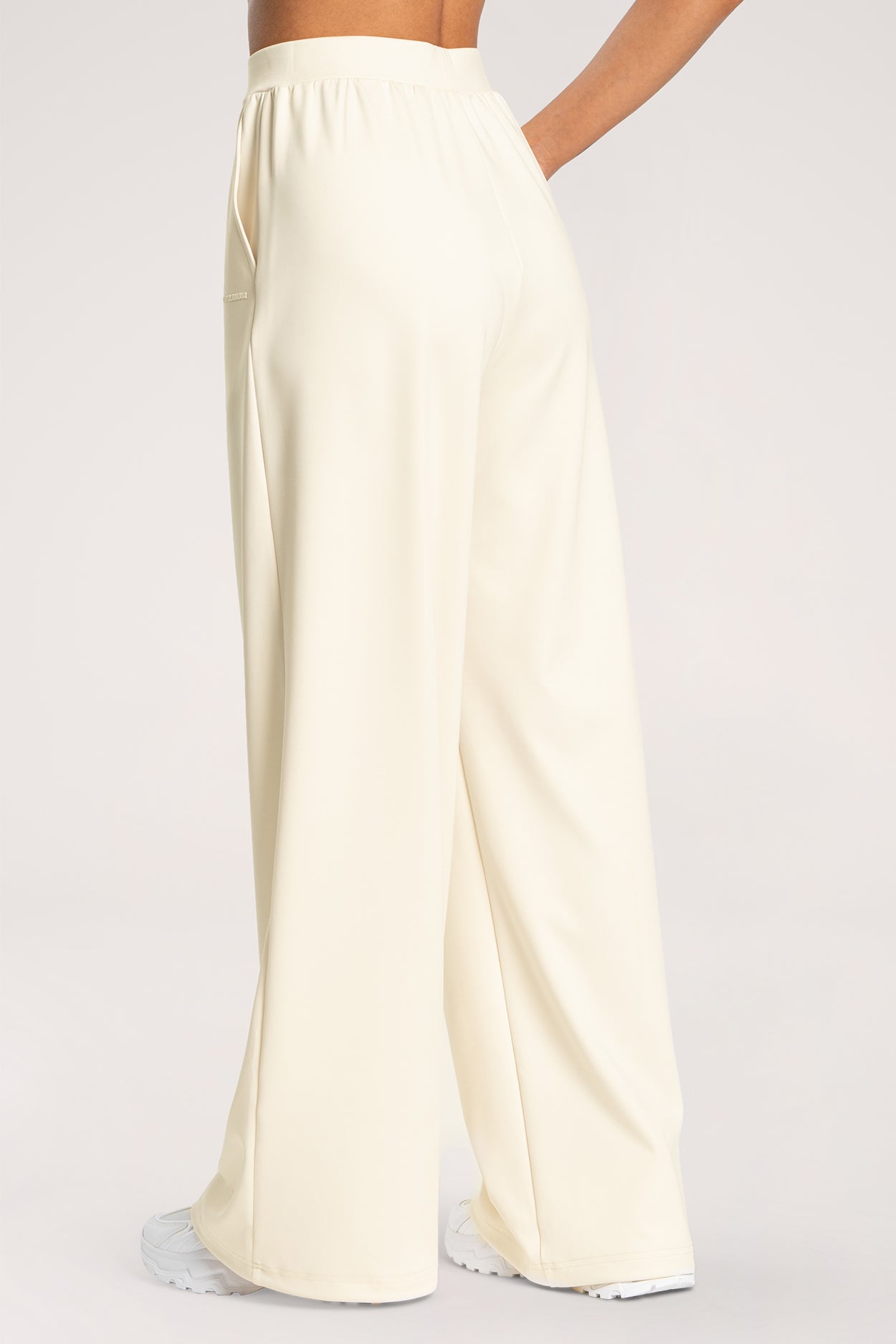 Pantaloni wide UN1FORM cream