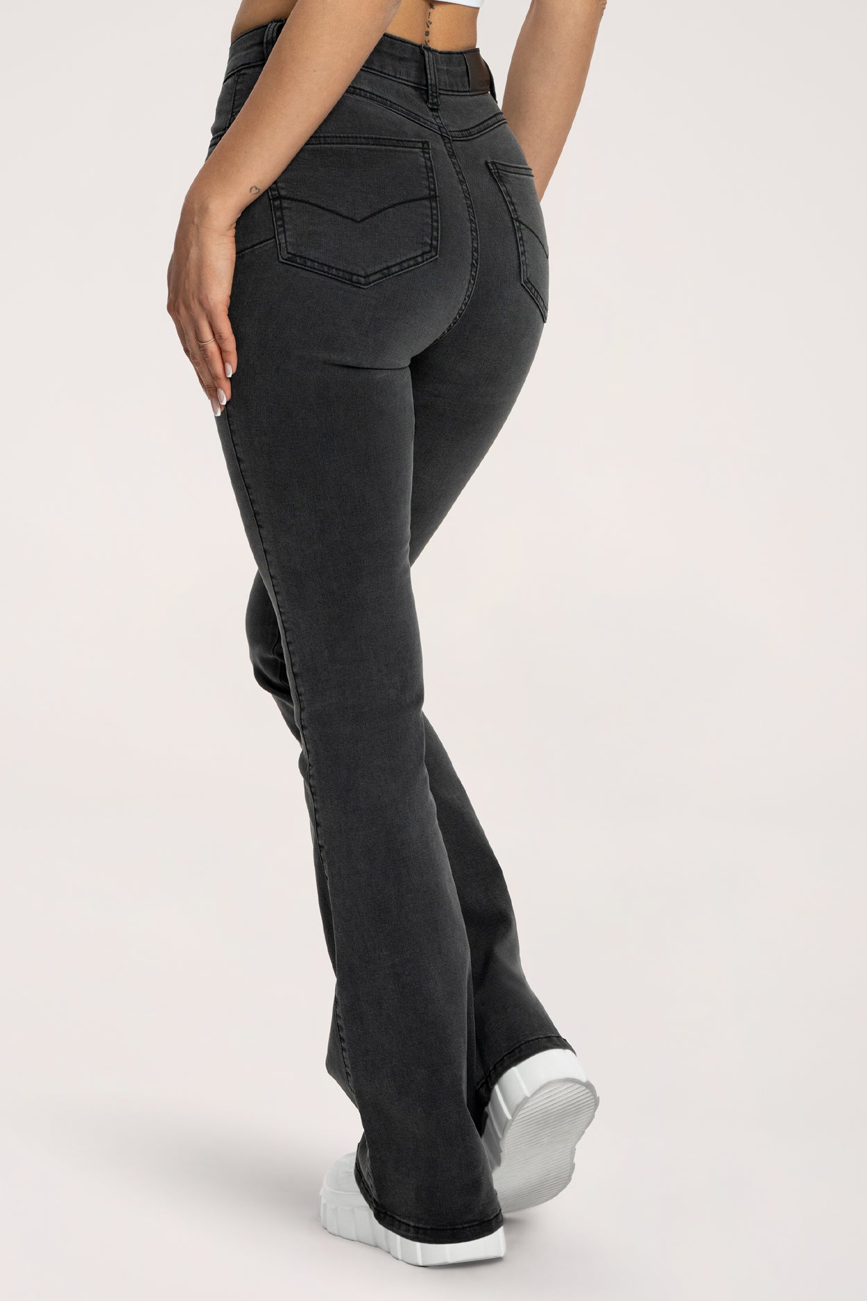 Blugi evazați perfect slim long black