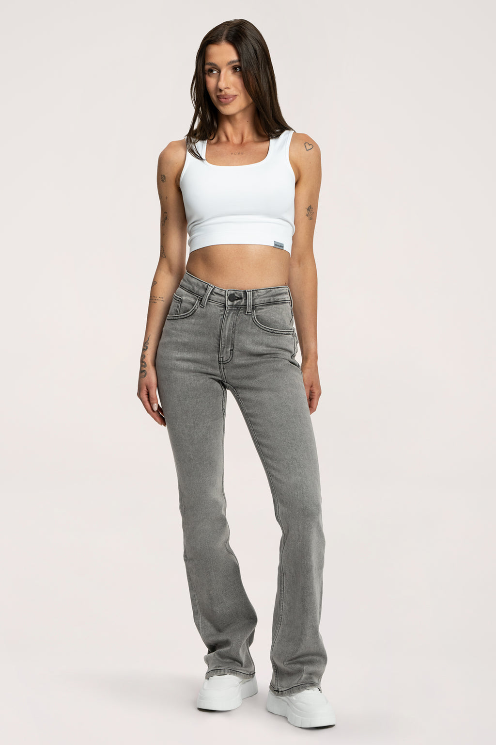 Blugi evazați push up light grey
