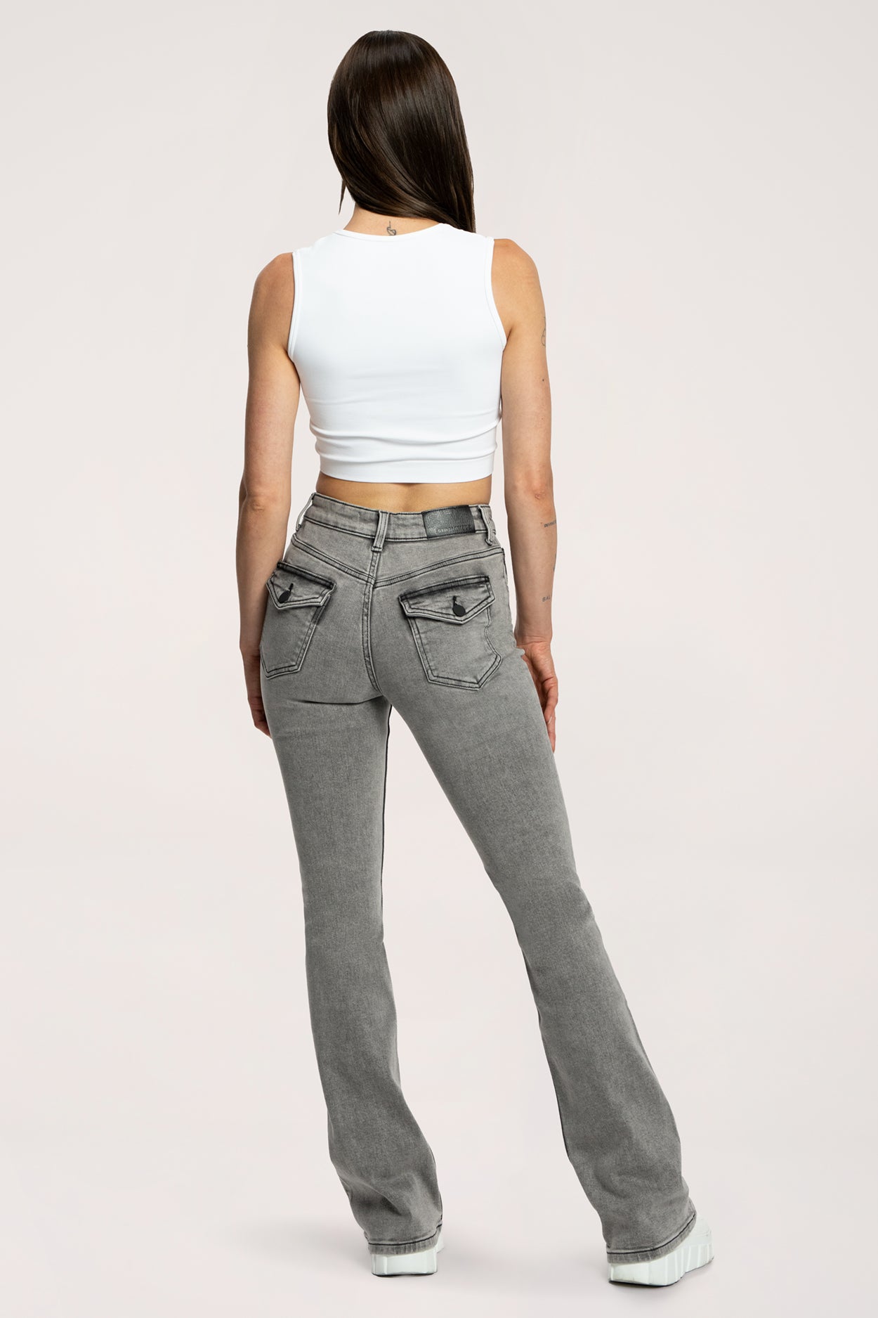 Blugi evazați push up light grey