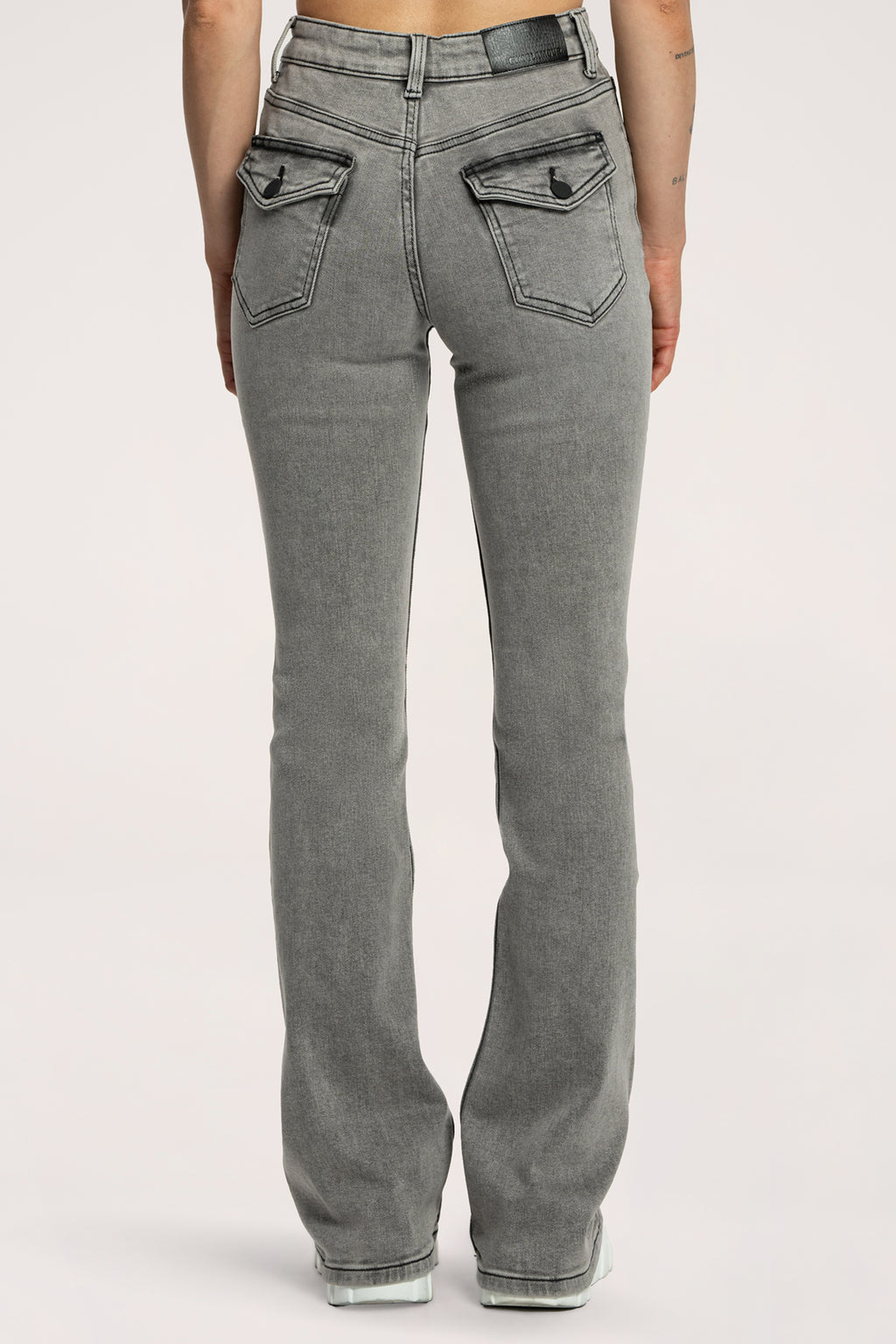 Blugi evazați push up light grey