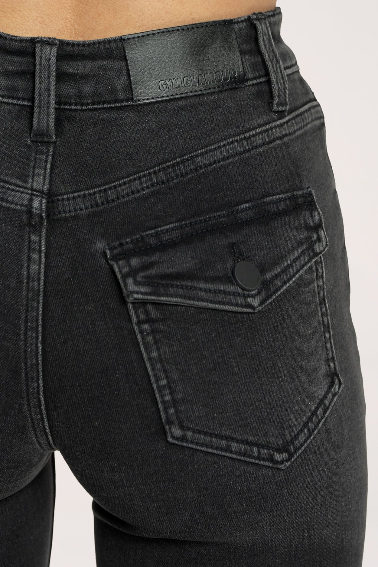 Blugi evazați push up black