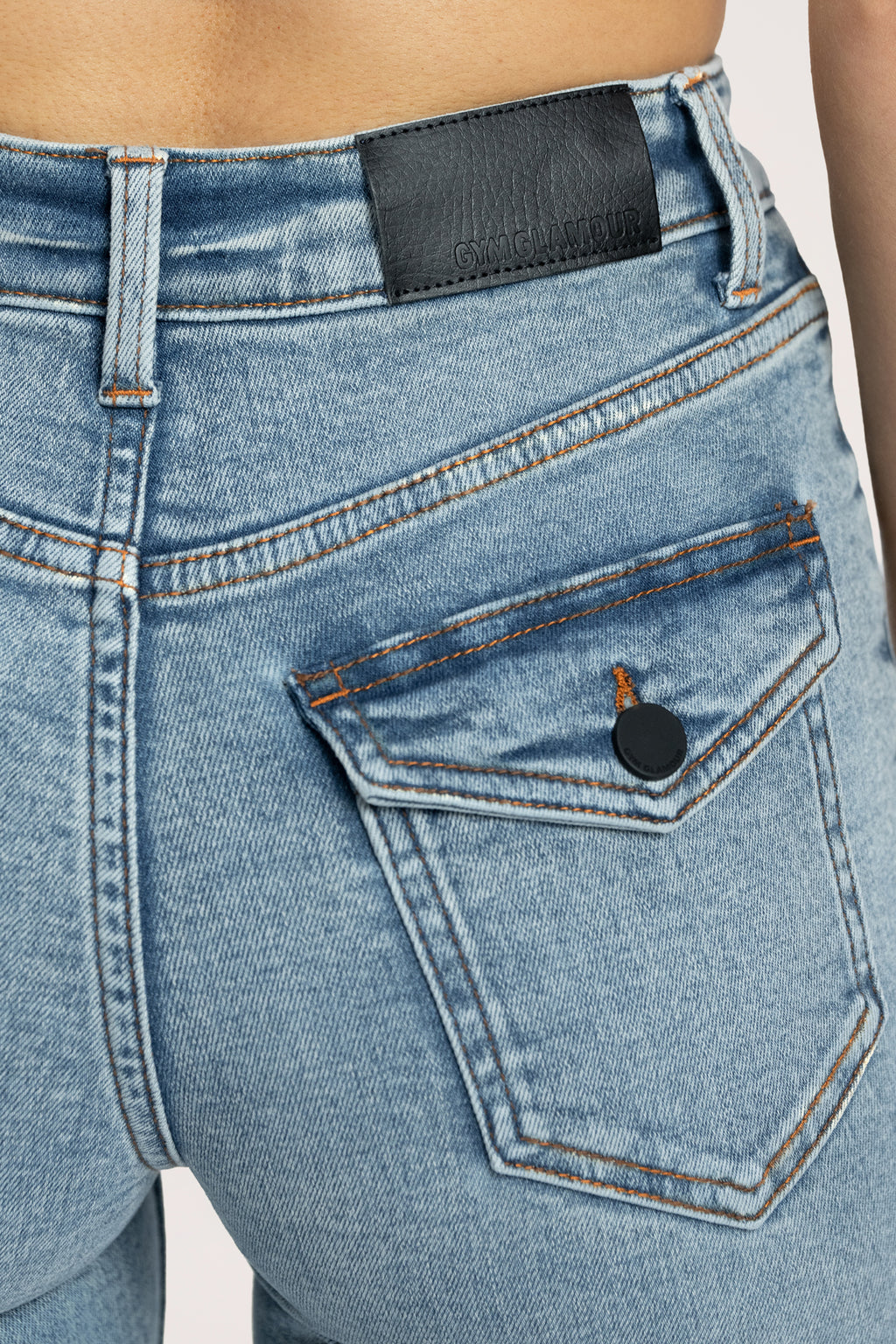 Blugi evazați push up light blue