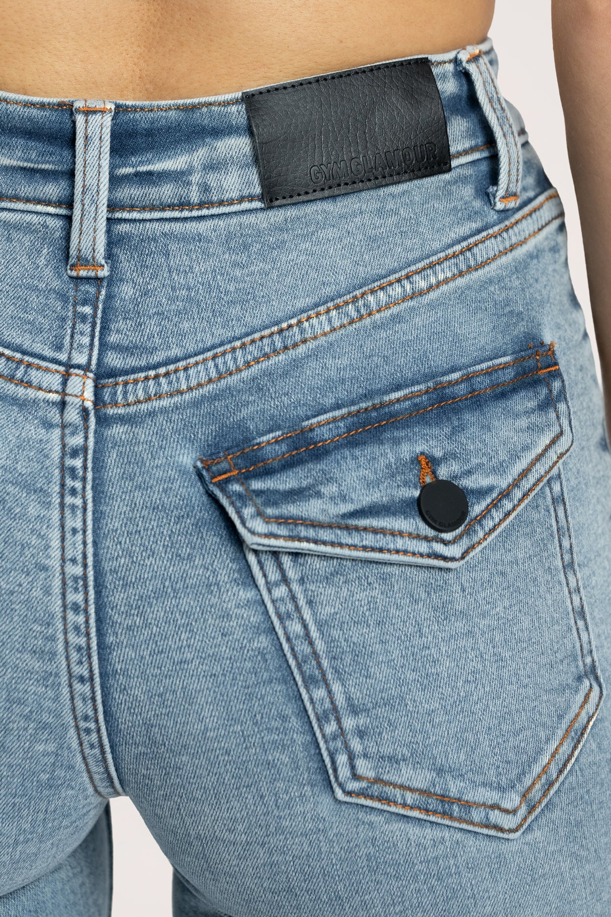 Blugi evazați push up light blue