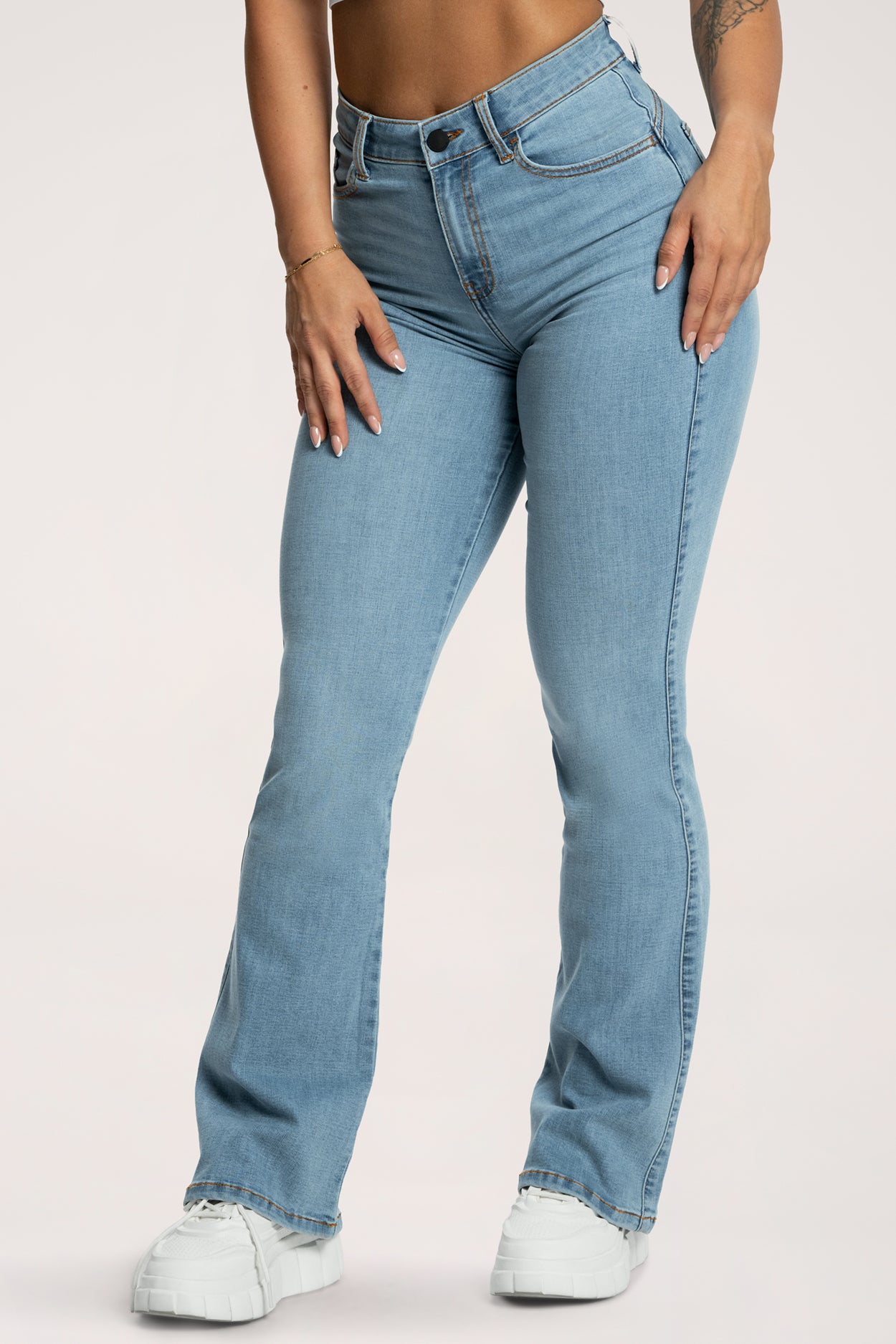 Blugi evazați perfect slim light blue