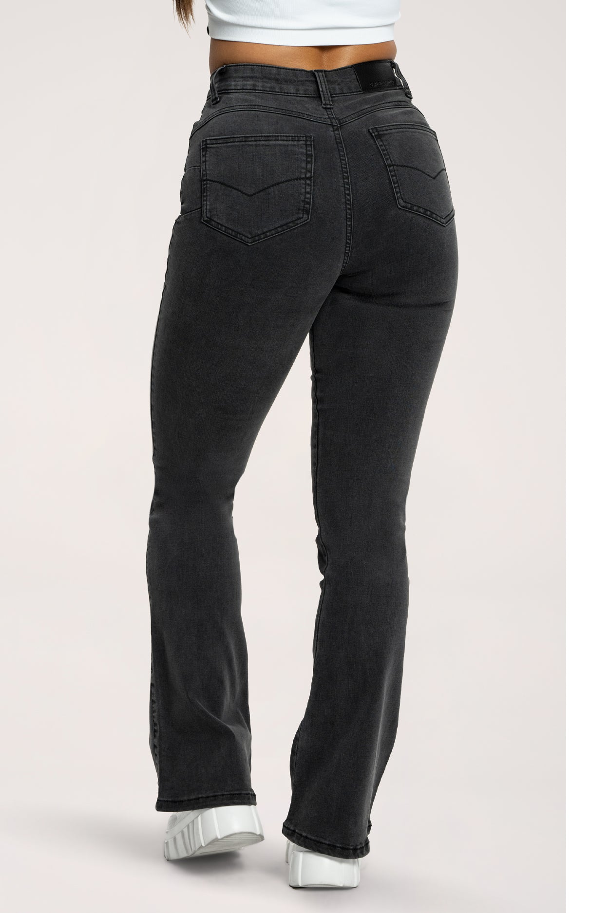 Blugi evazați perfect slim black