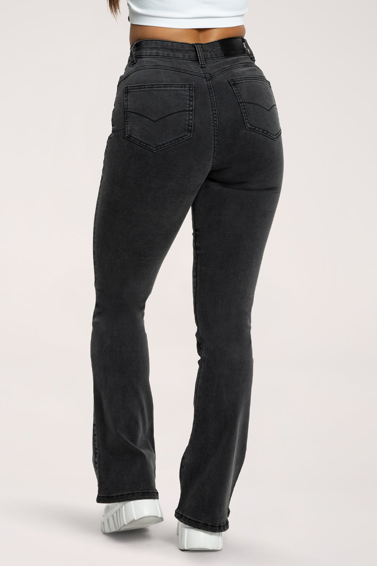 Blugi evazați perfect slim black