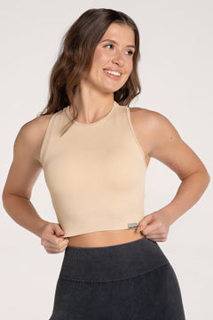 Topul basic nude