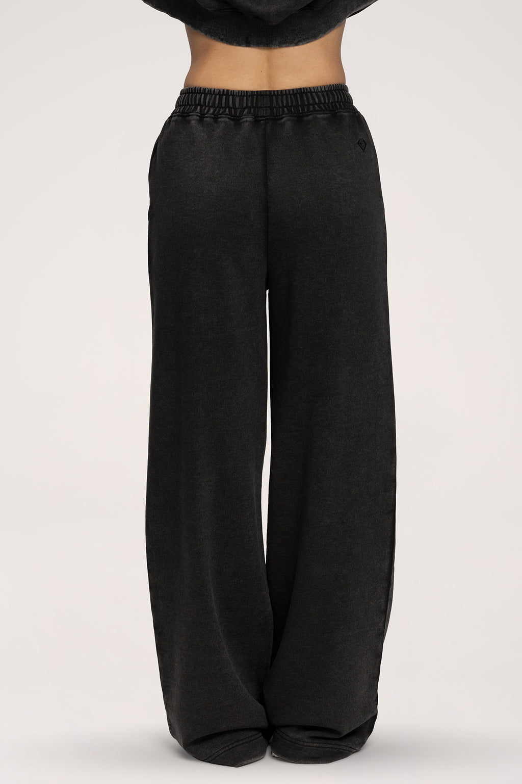 Pantaloni de trening cu croială dreaptă Easy black