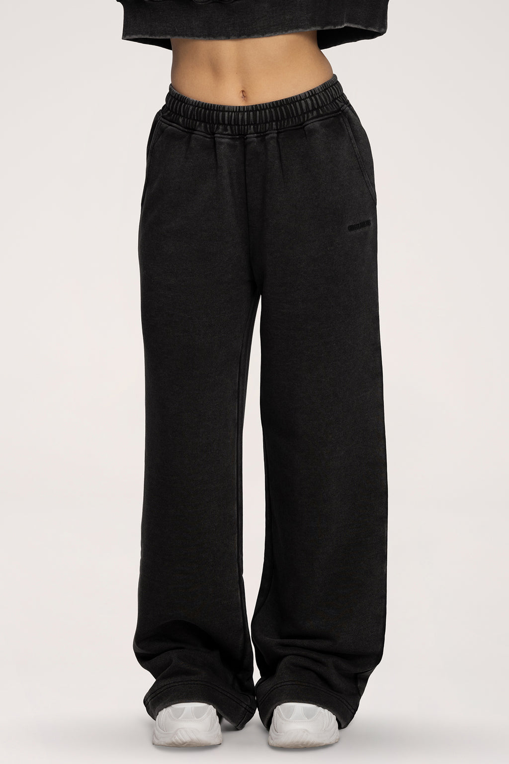 Pantaloni de trening cu croială dreaptă Easy black