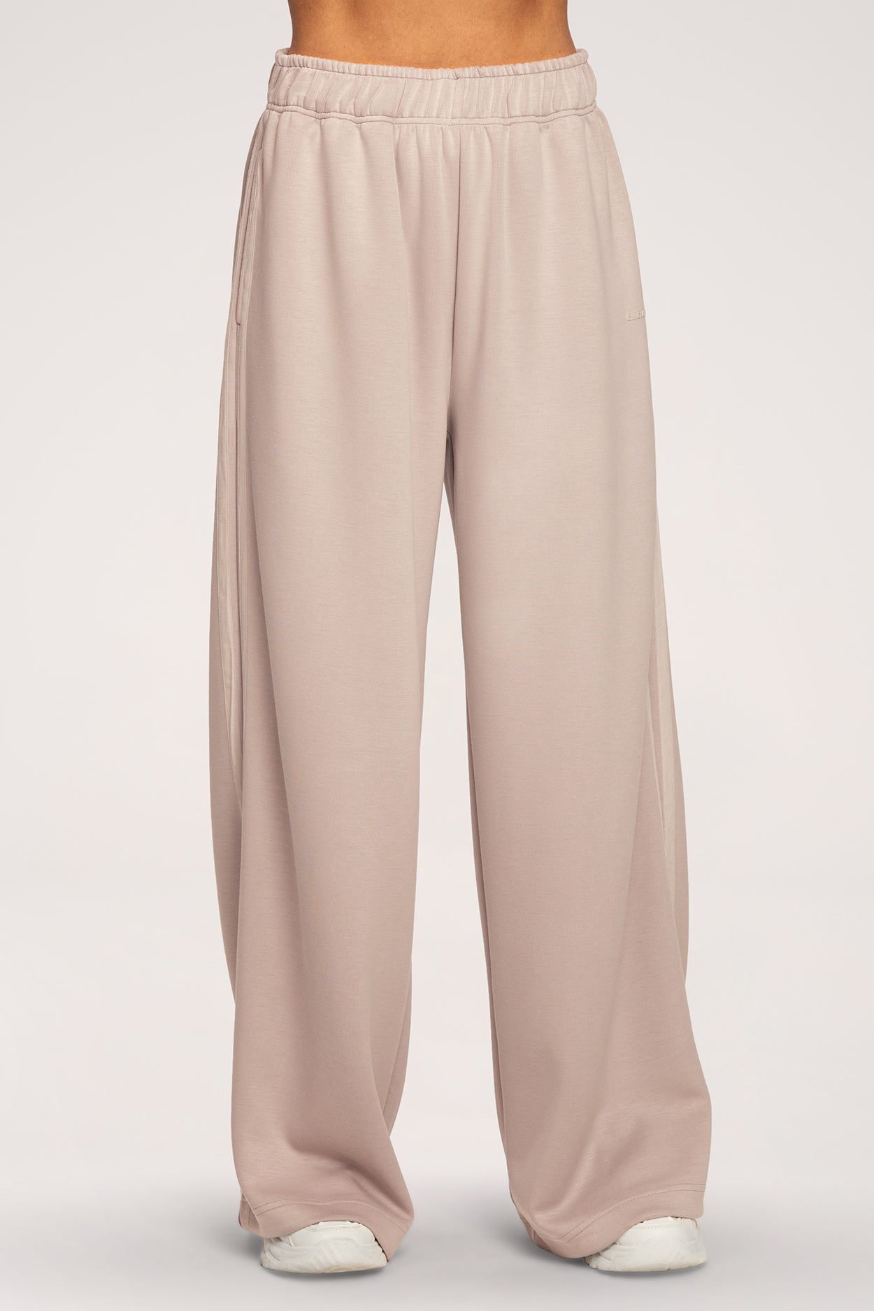 Pantaloni de trening Oversize UN1FORM beige