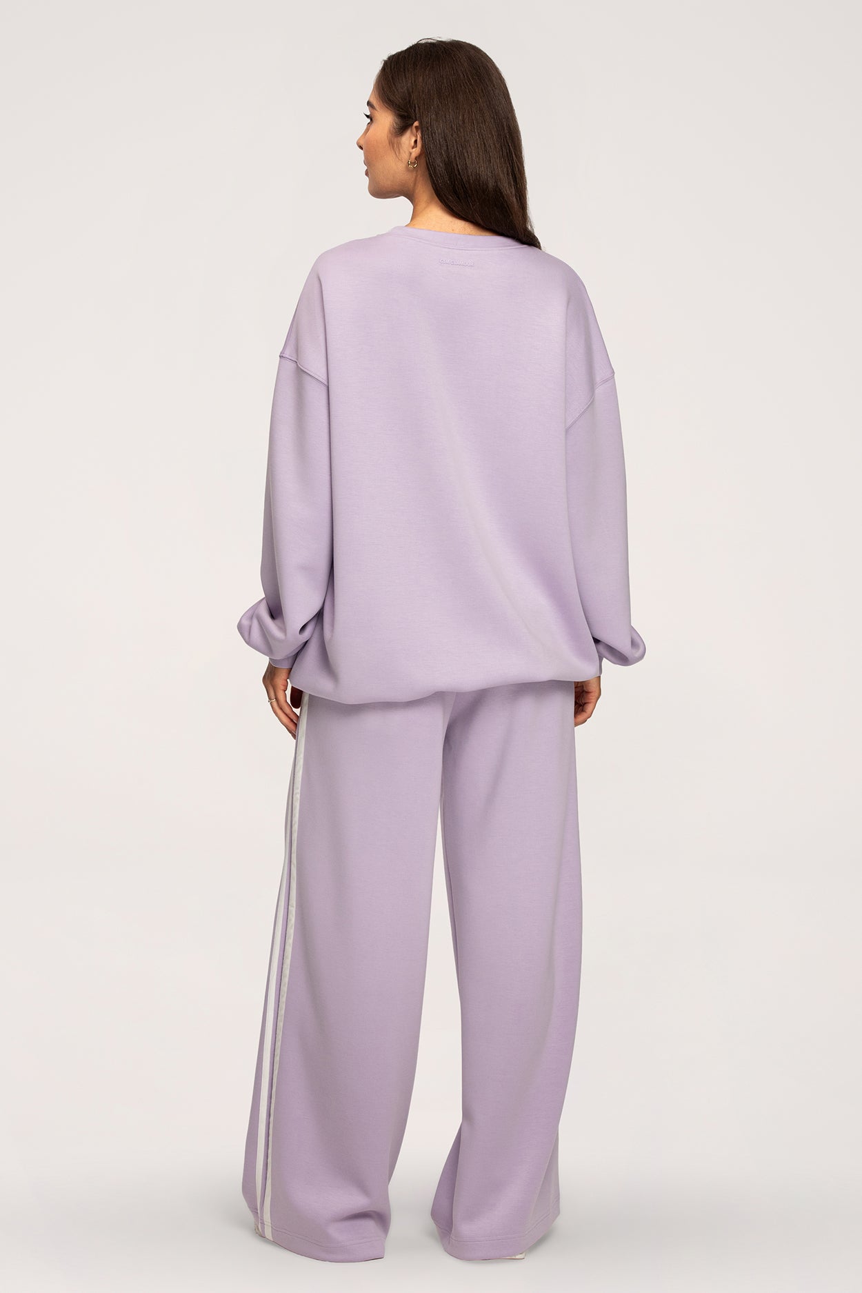 Pantaloni de trening Oversize UN1FORM lilac