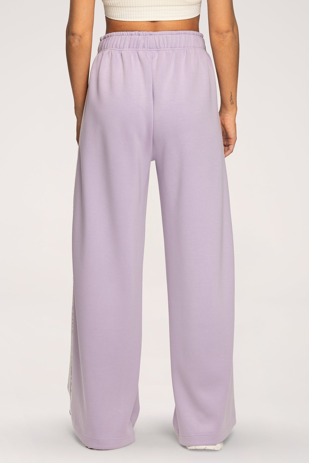 Pantaloni de trening Oversize UN1FORM lilac