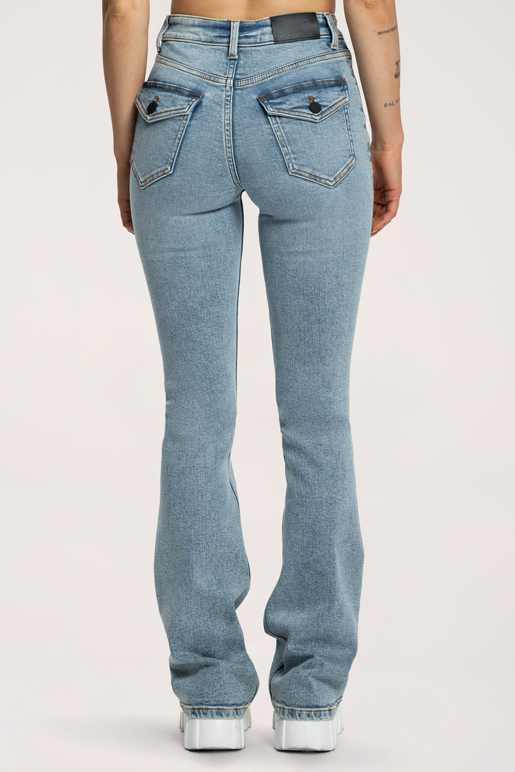 Jeansy dzwony push up light blue