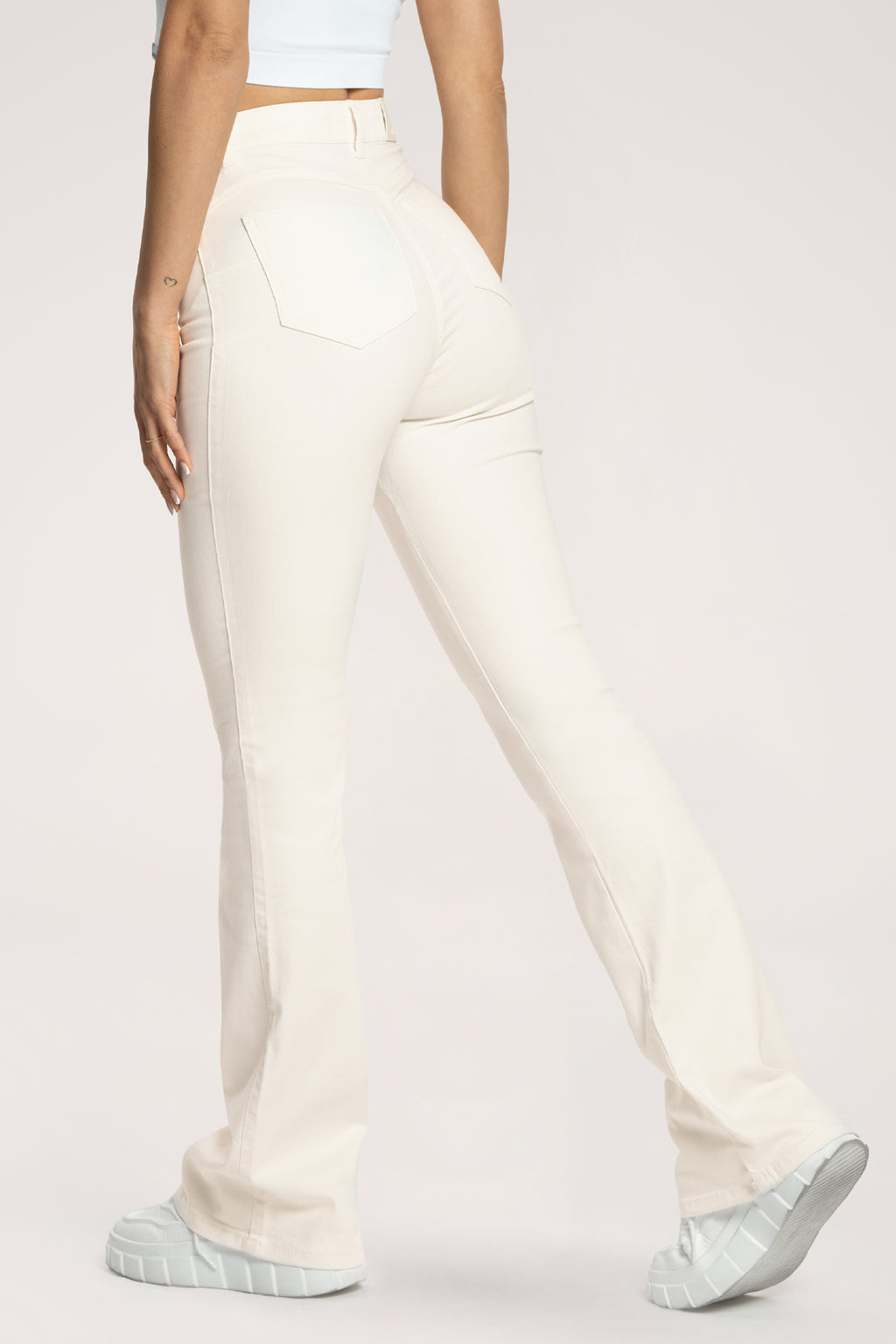 Jeansy long dzwony perfect slim off white