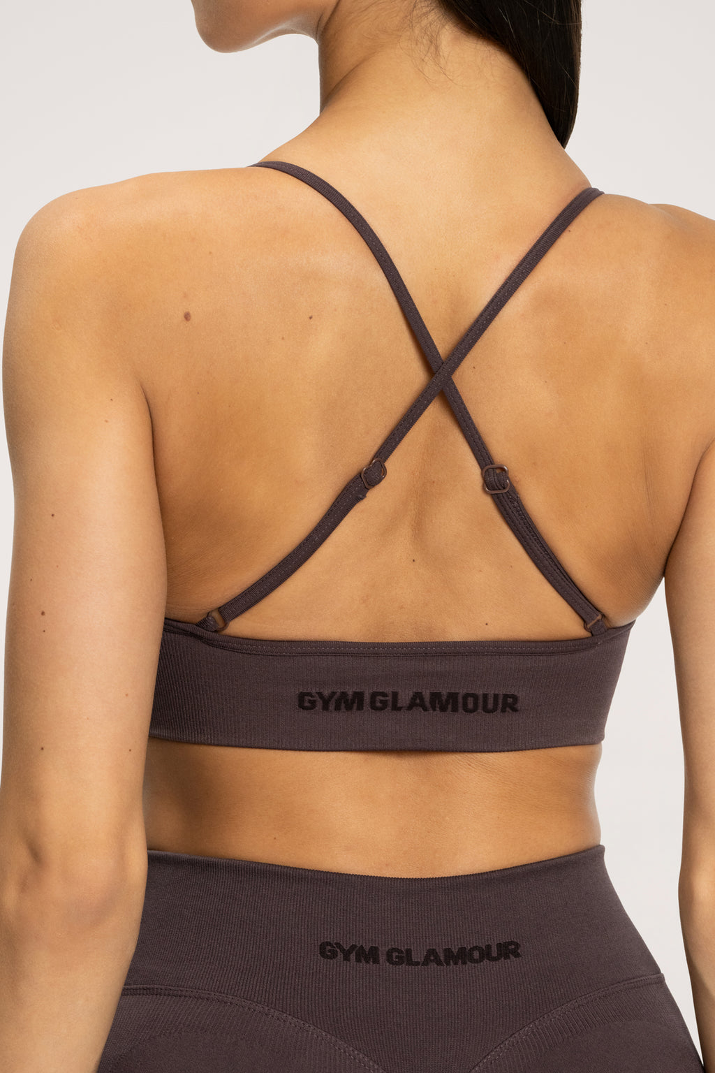 Sutien sport cu decolteu adânc cacao