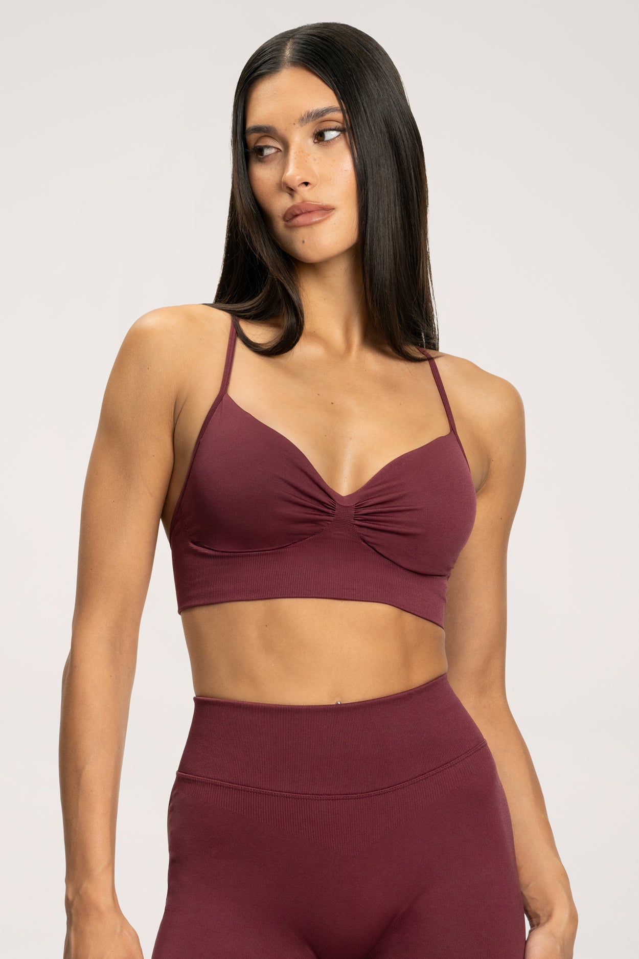 Sutien sport cu decolteu adânc gossip red