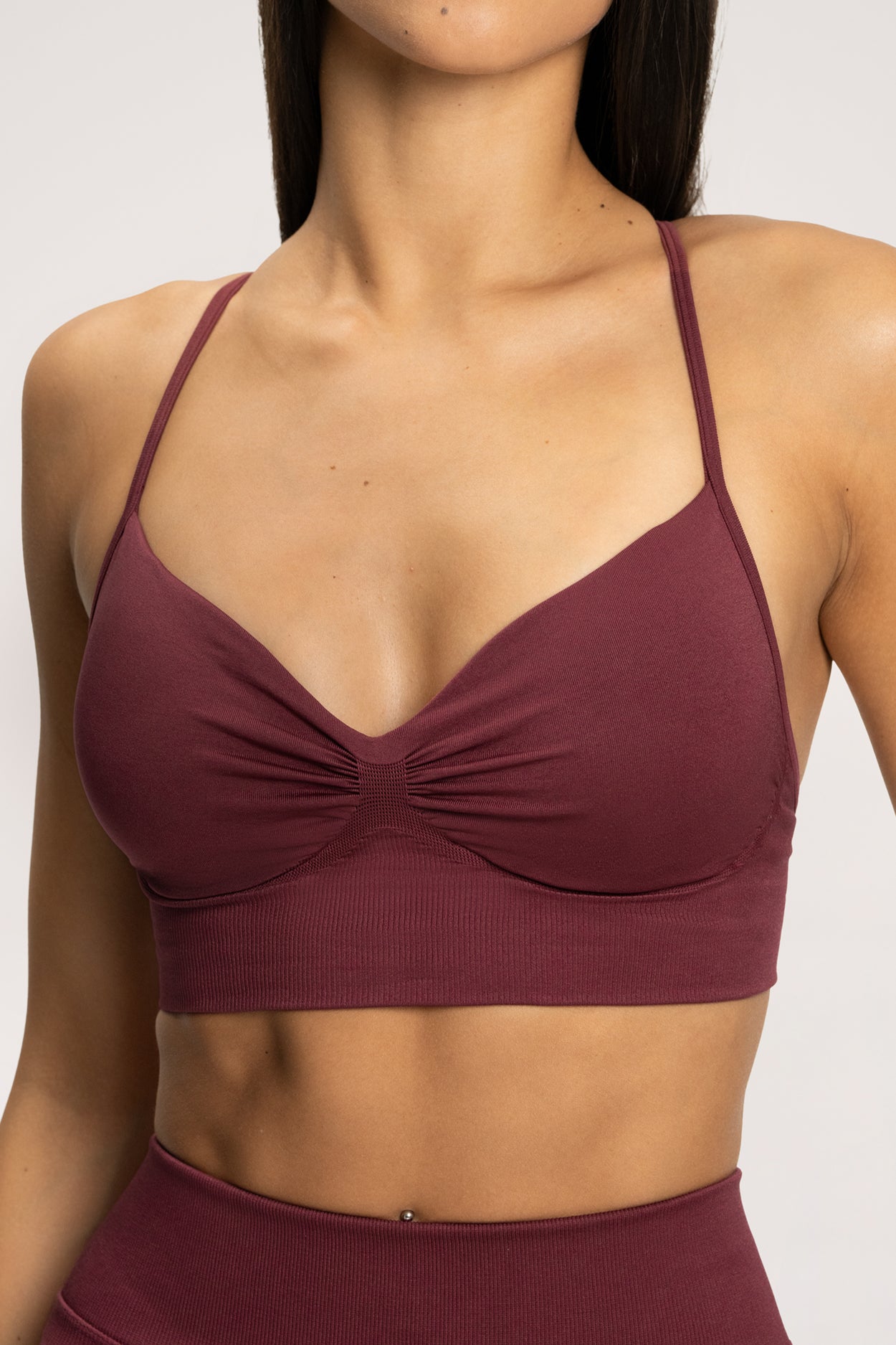 Sutien sport cu decolteu adânc gossip red