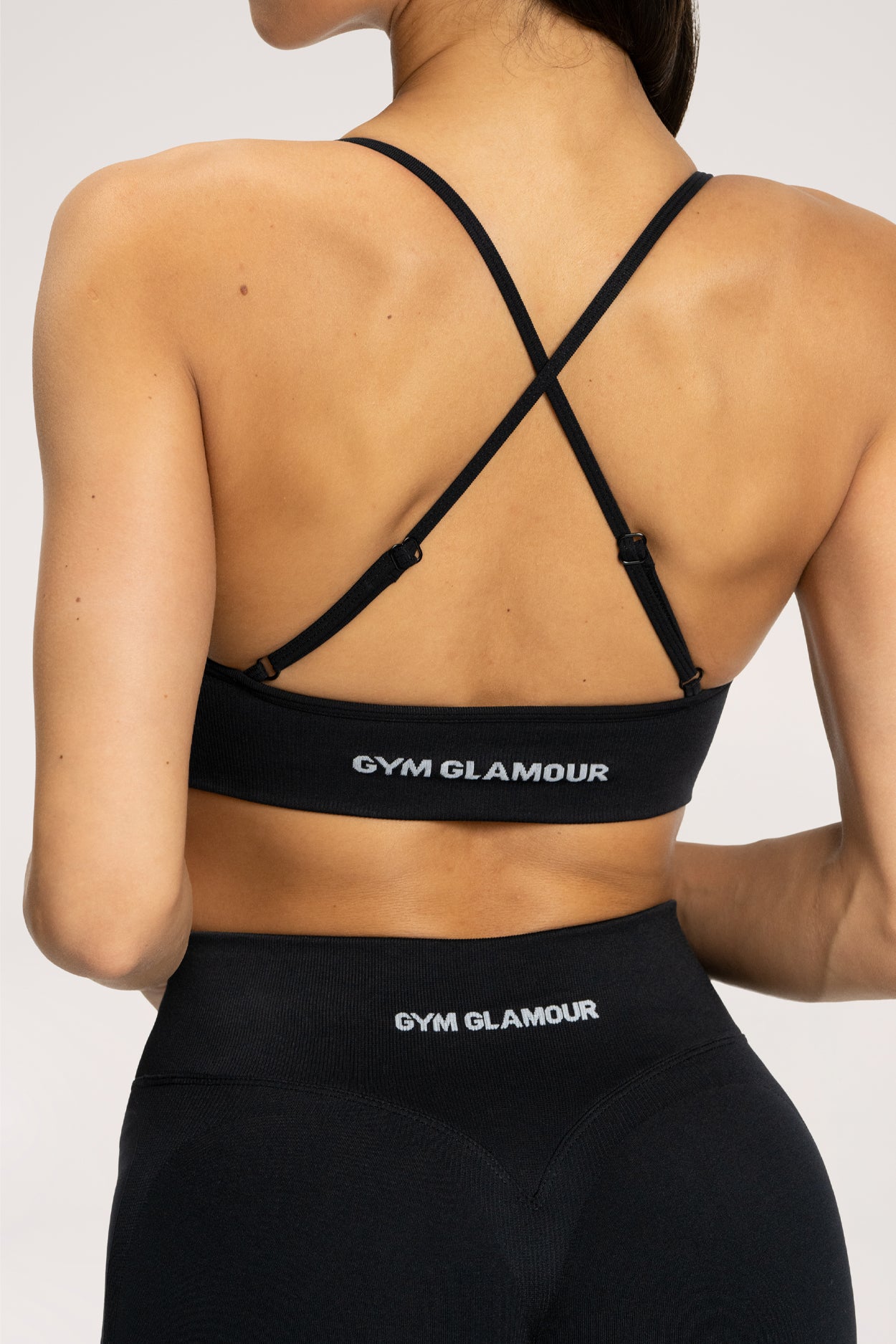 Sutien sport cu decolteu adânc black