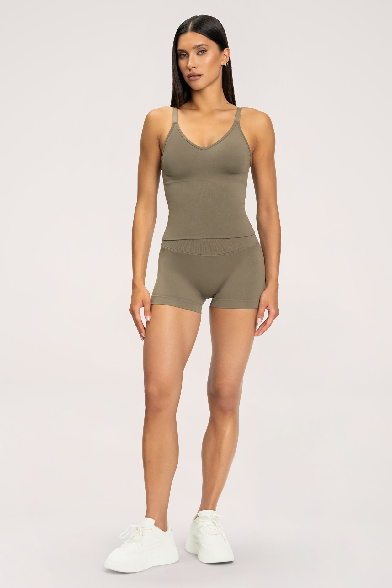 Pantaloni scurți second skin nougat